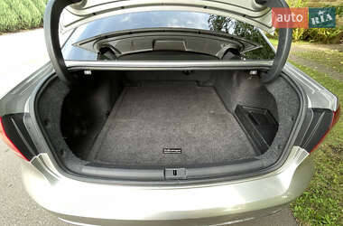 Седан Volkswagen Passat 2014 в 