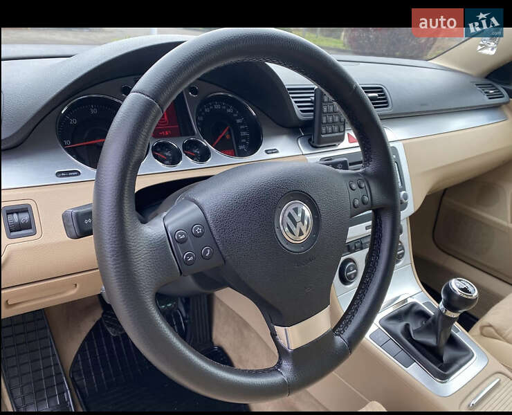 Седан Volkswagen Passat 2007 в Воловце