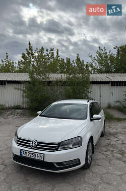 Универсал Volkswagen Passat 2011 в Житомире