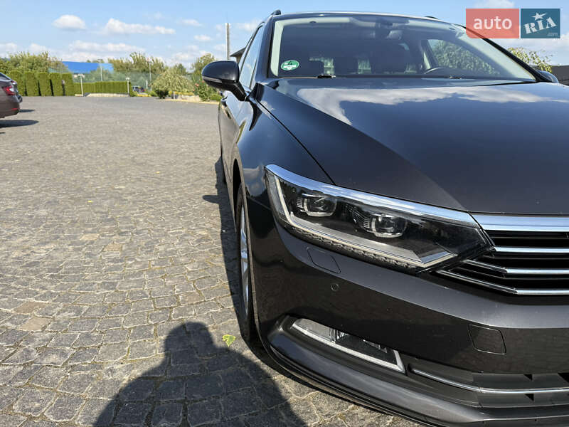 Универсал Volkswagen Passat 2017 в Львове
