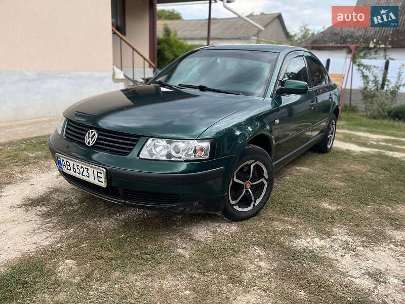 Седан Volkswagen Passat 2000 в Вінниці