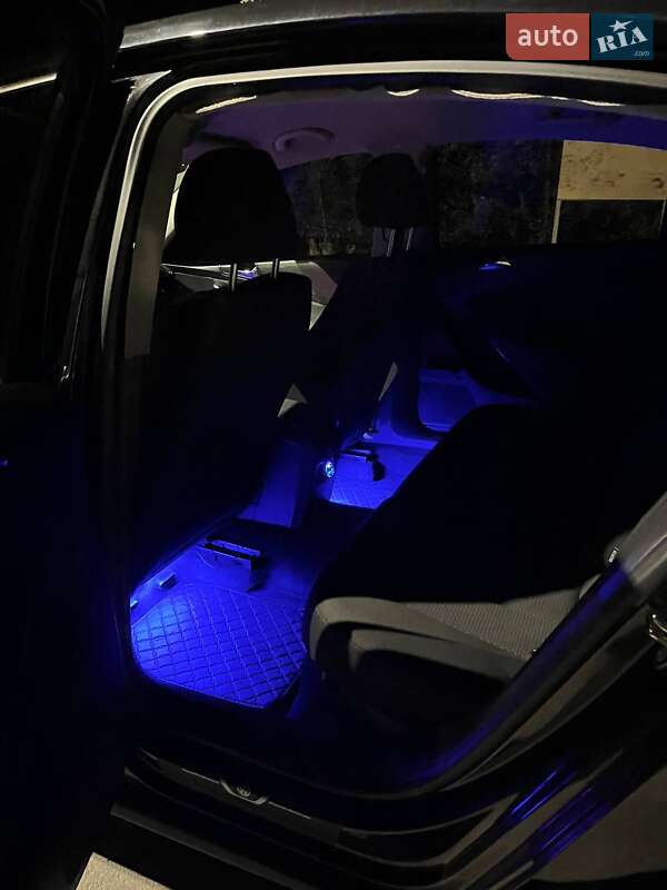 Седан Volkswagen Passat 2006 в Стрые