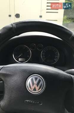 Универсал Volkswagen Passat 2004 в 
