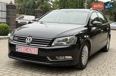Универсал Volkswagen Passat 2012 в Ровно