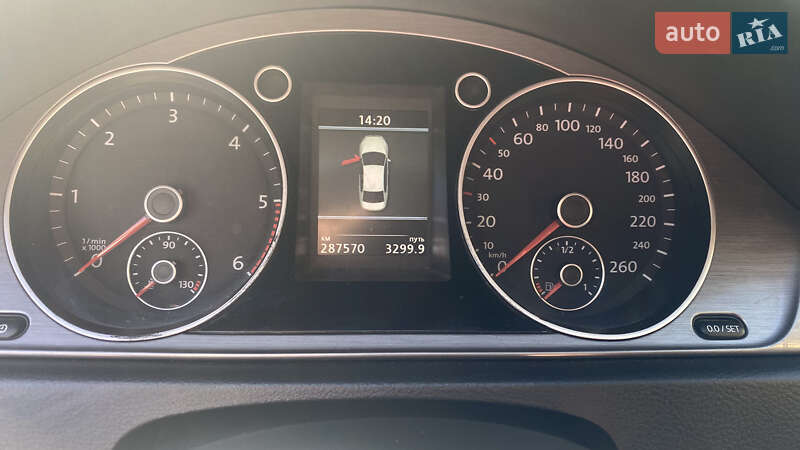 Седан Volkswagen Passat 2013 в Днепре