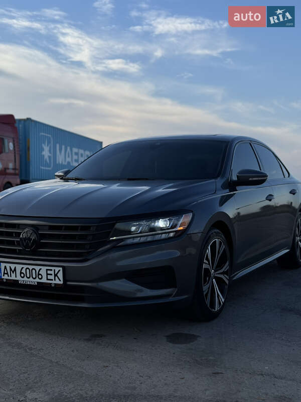 Седан Volkswagen Passat 2021 в Коростене