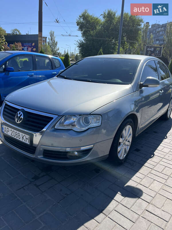 Седан Volkswagen Passat 2010 в Запорожье