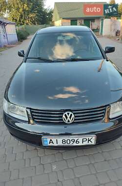 Седан Volkswagen Passat 2000 в Борисполі