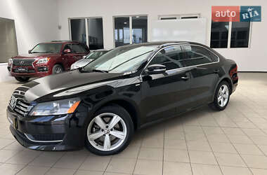 Седан Volkswagen Passat 2013 в Миколаєві