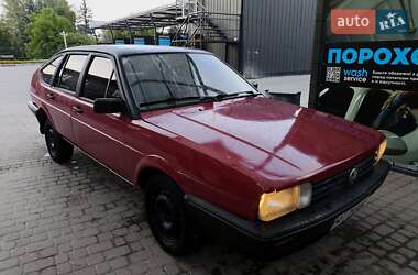 Хетчбек Volkswagen Passat 1986 в Надвірній