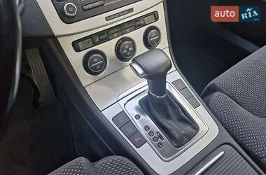 Универсал Volkswagen Passat 2009 в 