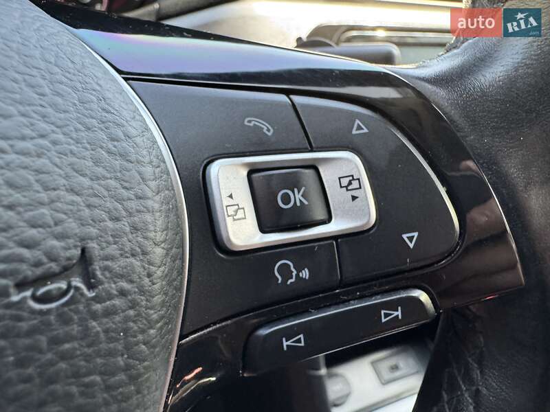 Седан Volkswagen Passat 2020 в Одессе