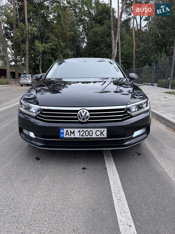 Седан Volkswagen Passat 2017 в Житомире фото 2 Седан Volkswagen Passat 2017 в Житомире