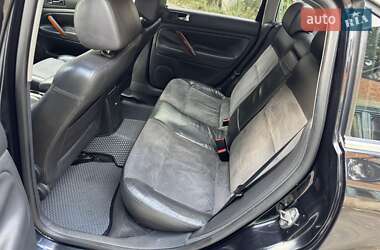 Седан Volkswagen Passat 2005 в 