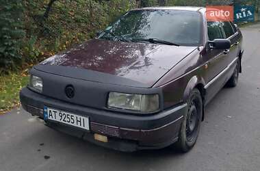 Седан Volkswagen Passat 1993 в Коломые