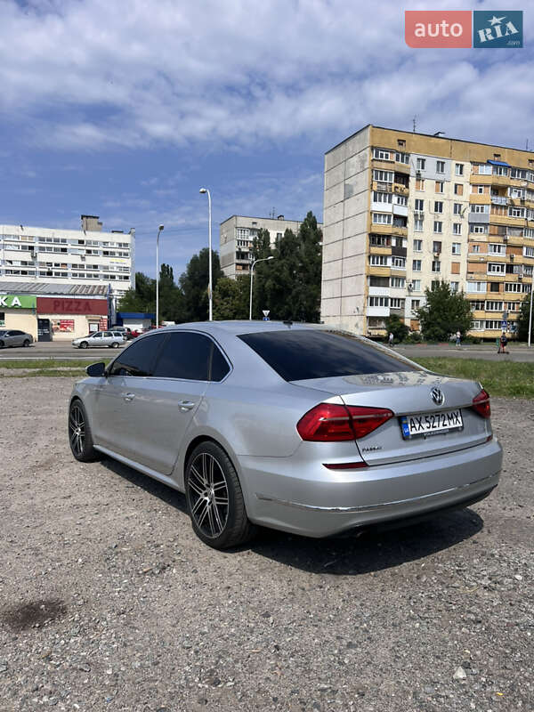 Седан Volkswagen Passat 2016 в Харькове