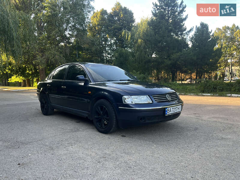 Седан Volkswagen Passat 1997 в Кропивницком