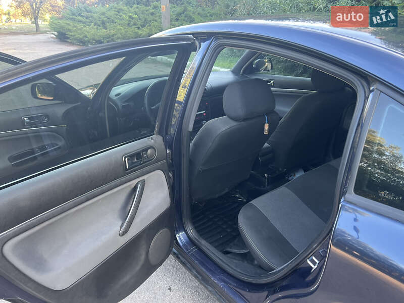 Седан Volkswagen Passat 1997 в Кропивницком