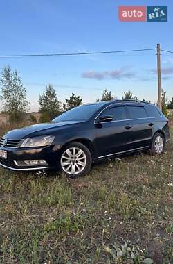 Універсал Volkswagen Passat 2012 в Києві