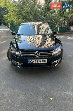 Седан Volkswagen Passat 2015 в Києві