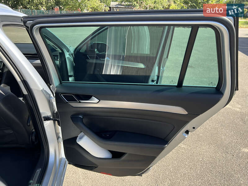 Універсал Volkswagen Passat 2015 в Христинівці фото 33 Універсал Volkswagen Passat 2015 в Христинівці