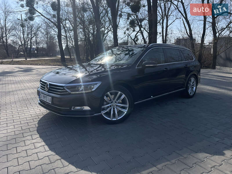 Універсал Volkswagen Passat 2015 в Чернівцях