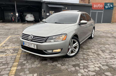 Седан Volkswagen Passat 2012 в Теофиполе