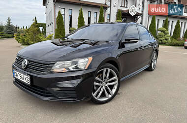 Седан Volkswagen Passat 2017 в Києві