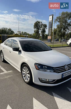 Седан Volkswagen Passat 2012 в Киеве