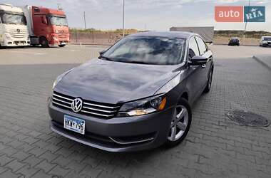 Седан Volkswagen Passat 2012 в Броварах