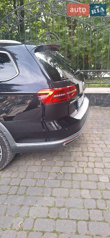 Універсал Volkswagen Passat 2015 в Кам'янець-Подільському