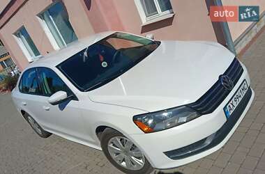 Седан Volkswagen Passat 2013 в Лозовій