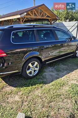 Універсал Volkswagen Passat 2012 в 