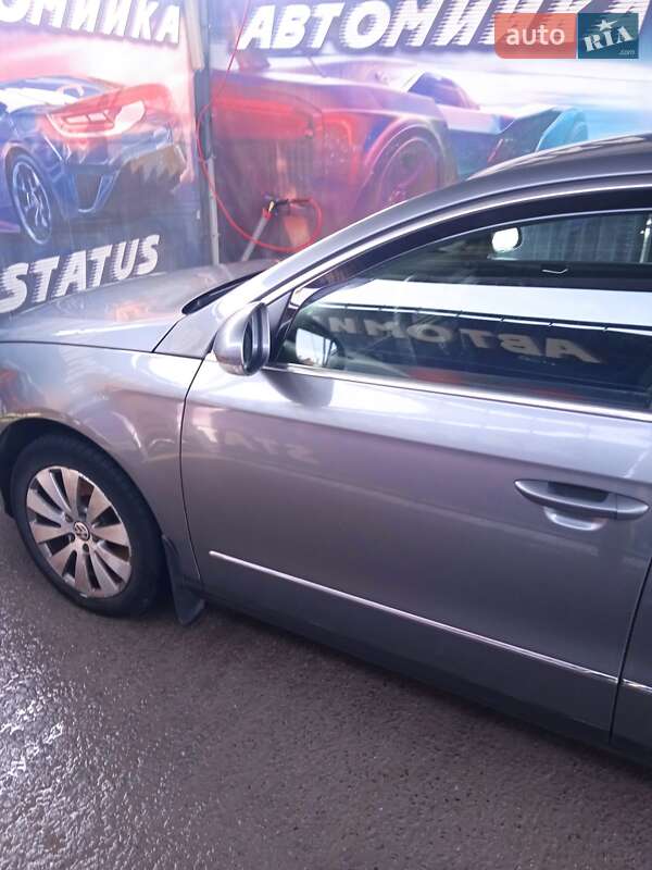 Седан Volkswagen Passat 2007 в Львове