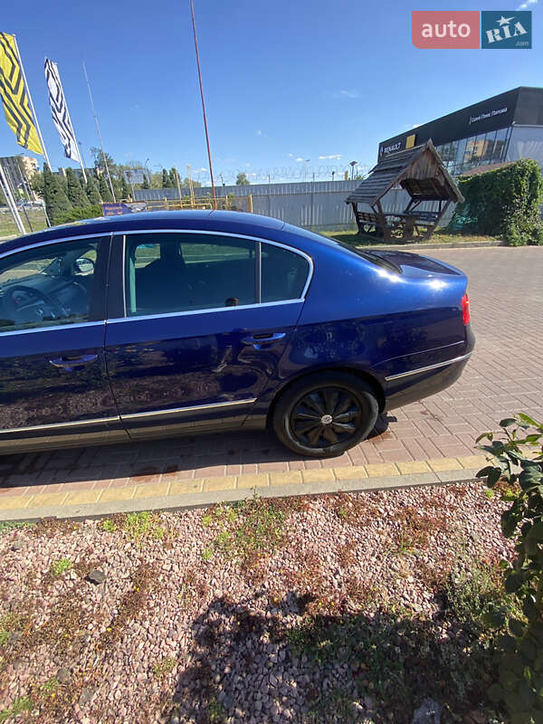 Седан Volkswagen Passat 2005 в Полтаві