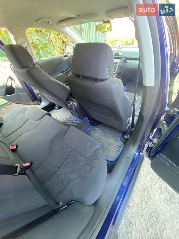 Седан Volkswagen Passat 2005 в Полтаві