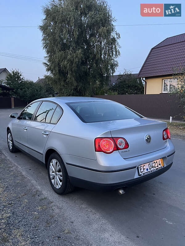Седан Volkswagen Passat 2007 в Ковеле