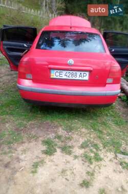 Седан Volkswagen Passat 1998 в Путилі