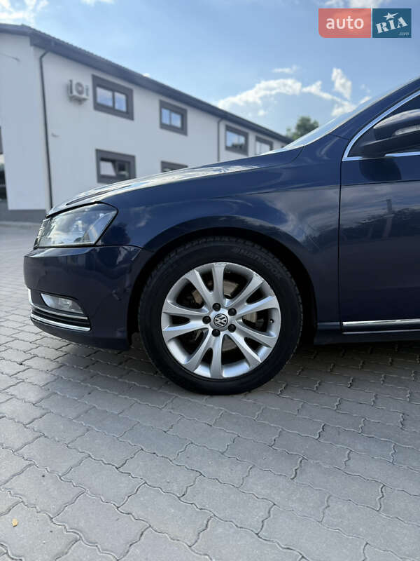 Универсал Volkswagen Passat 2011 в Казатине