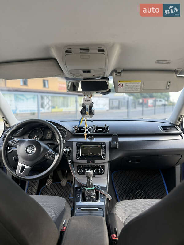 Универсал Volkswagen Passat 2011 в Казатине