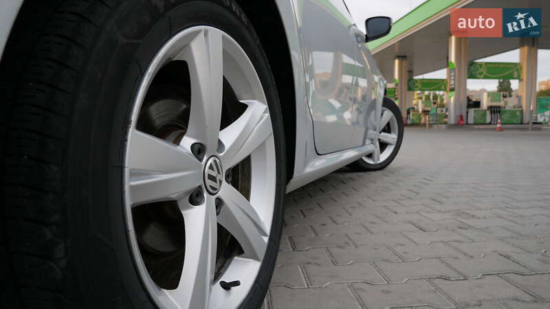 Седан Volkswagen Passat 2015 в Вінниці