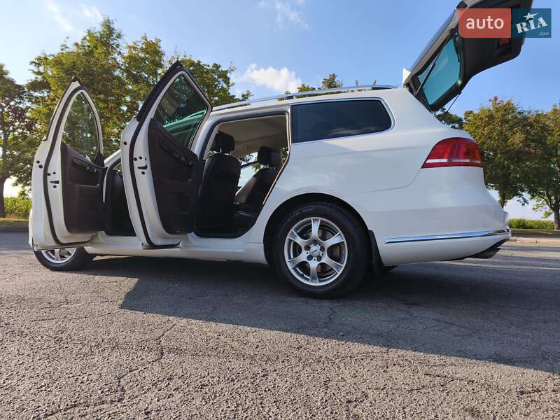 Универсал Volkswagen Passat 2012 в Владимире