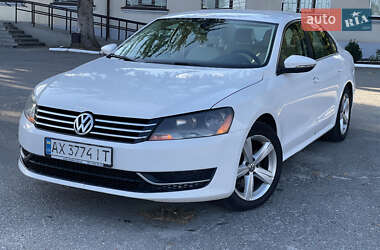 Седан Volkswagen Passat 2012 в Харкові