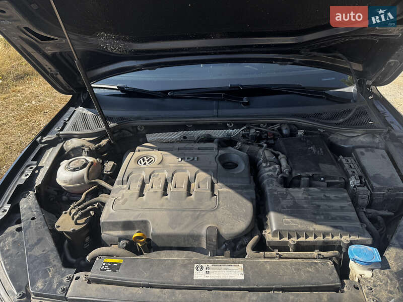 Универсал Volkswagen Passat 2014 в Умани