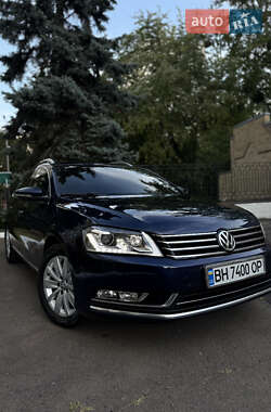 Універсал Volkswagen Passat 2011 в Києві