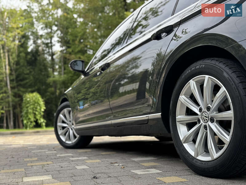 Седан Volkswagen Passat 2017 в Трускавці