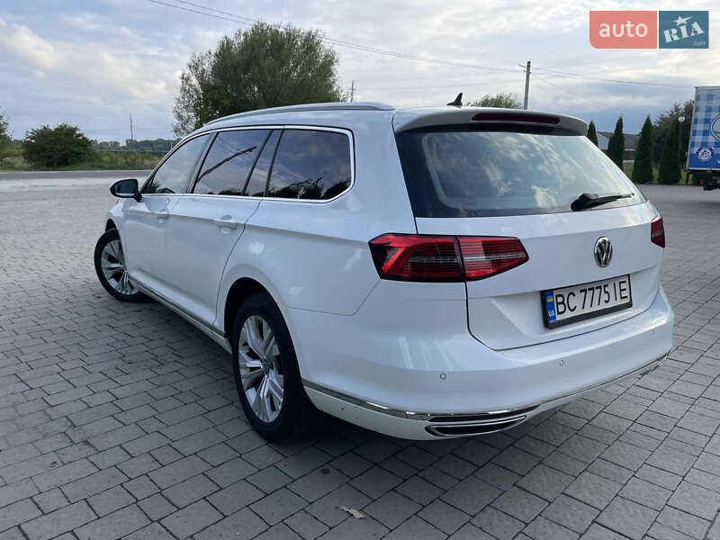 Универсал Volkswagen Passat 2016 в Киеве
