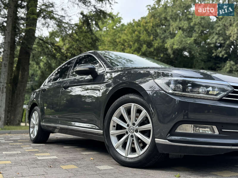 Седан Volkswagen Passat 2017 в Трускавці