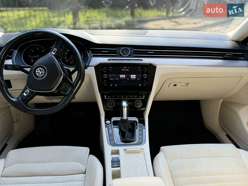 Седан Volkswagen Passat 2017 в Трускавці