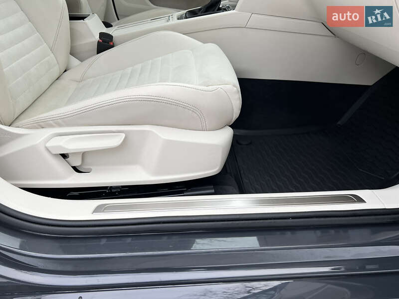 Седан Volkswagen Passat 2017 в Трускавці